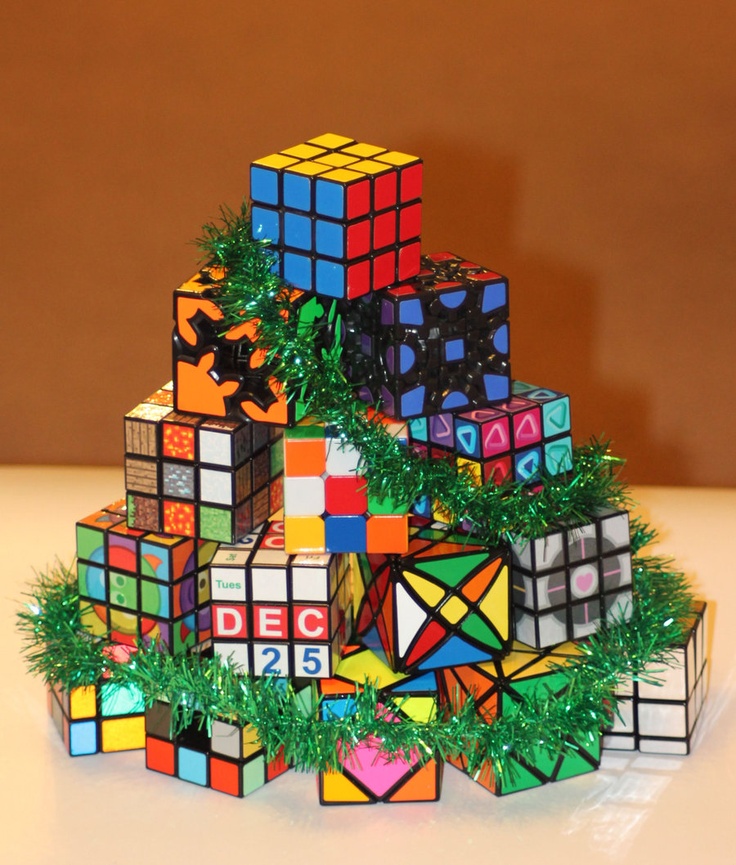 Невероятные формы и фигуры, созданные из кубика Рубика - доказательство мастерства